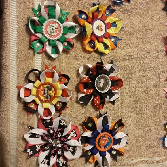 Multiple Handmade Girls Hairbows - Picture 3 of 8